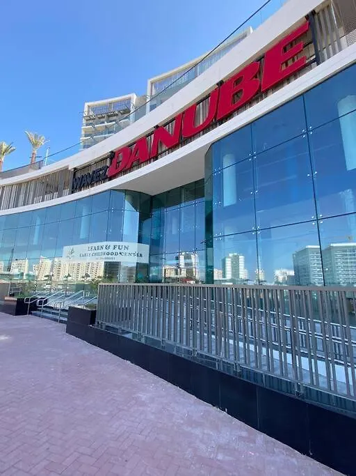 Apartment Near To Downtown With Pool View Dubai