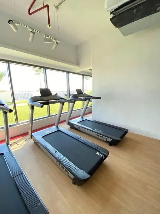 Apartment Near To Downtown With Pool View Dubai