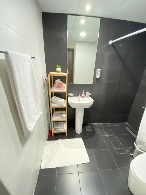 Apartment Near To Downtown With Pool View Dubai